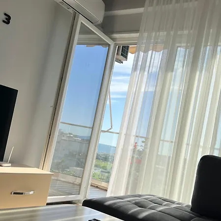 Fishta Q5 34 Apartment