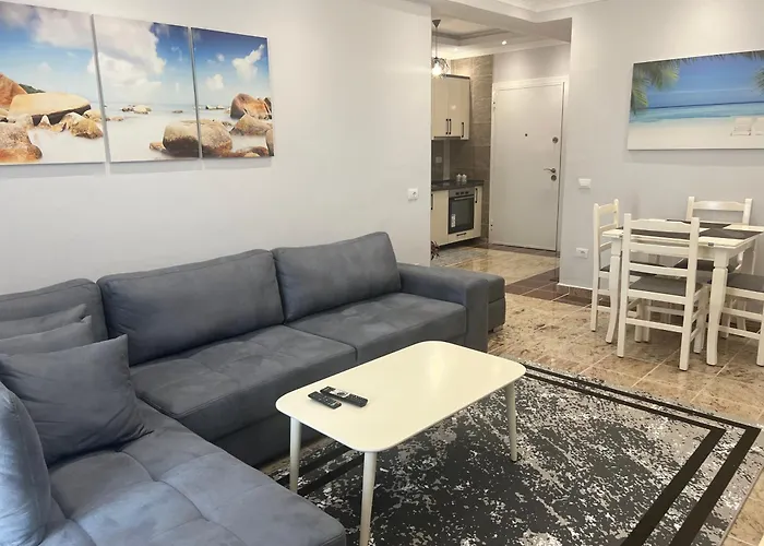 Fishta Q5 34 アパート