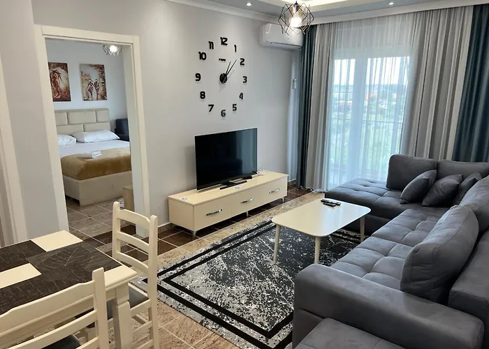 Fishta Q5 34 アパート *